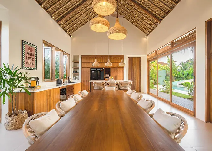 Villa Loka Sama, Tropical Oasis 3br Private Pool In Ubud