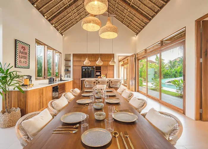 Loka Sama, Tropical Oasis 3br Private Pool In
