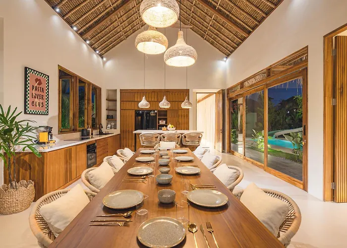 Loka Sama, Tropical Oasis 3br Private Pool In Villa