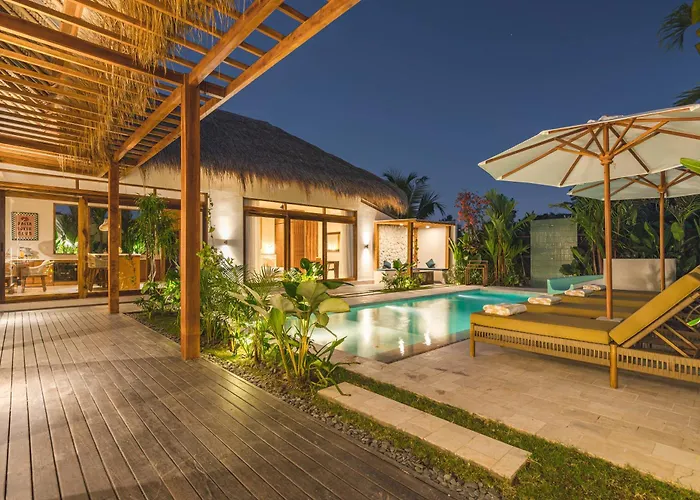 Loka Sama, Tropical Oasis 3br Private Pool In *